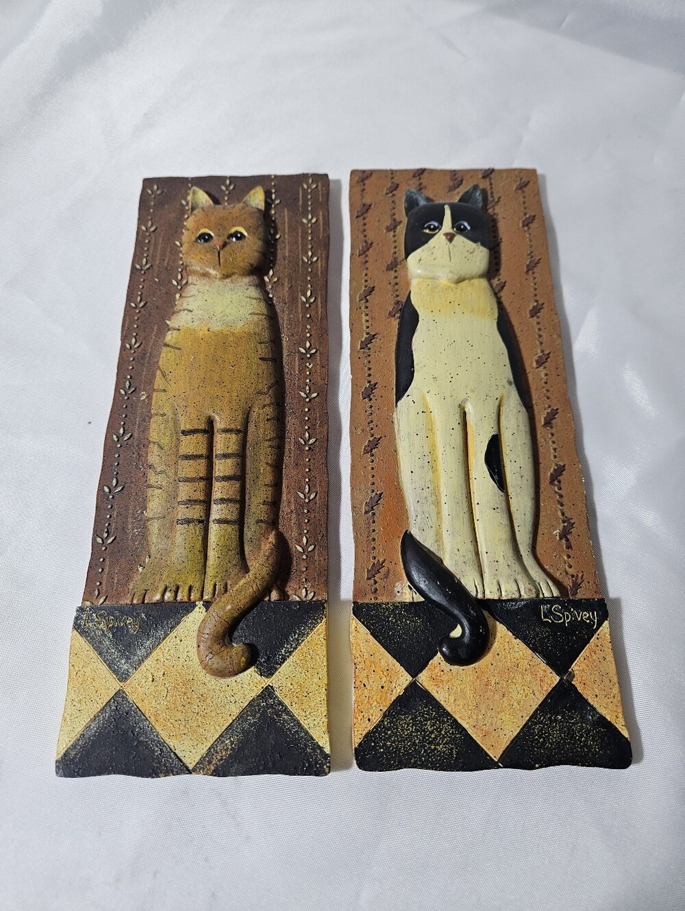 L. Spivey Set Of 2 Folk Art Cat Wall Hangings